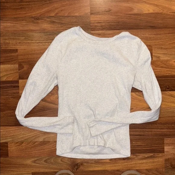 Aritzia Homestretch Gray Fitted longsleeve shirt medium - Picture 1 of 3